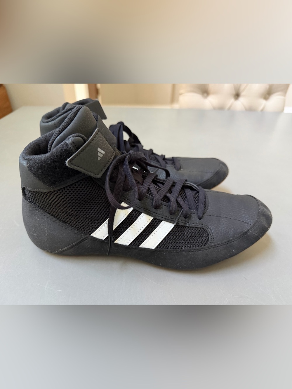 Adidas HVC 2 Wrestling Sneakers Black Leather Mid Top Men’s 7 AQ3325 US 8.5